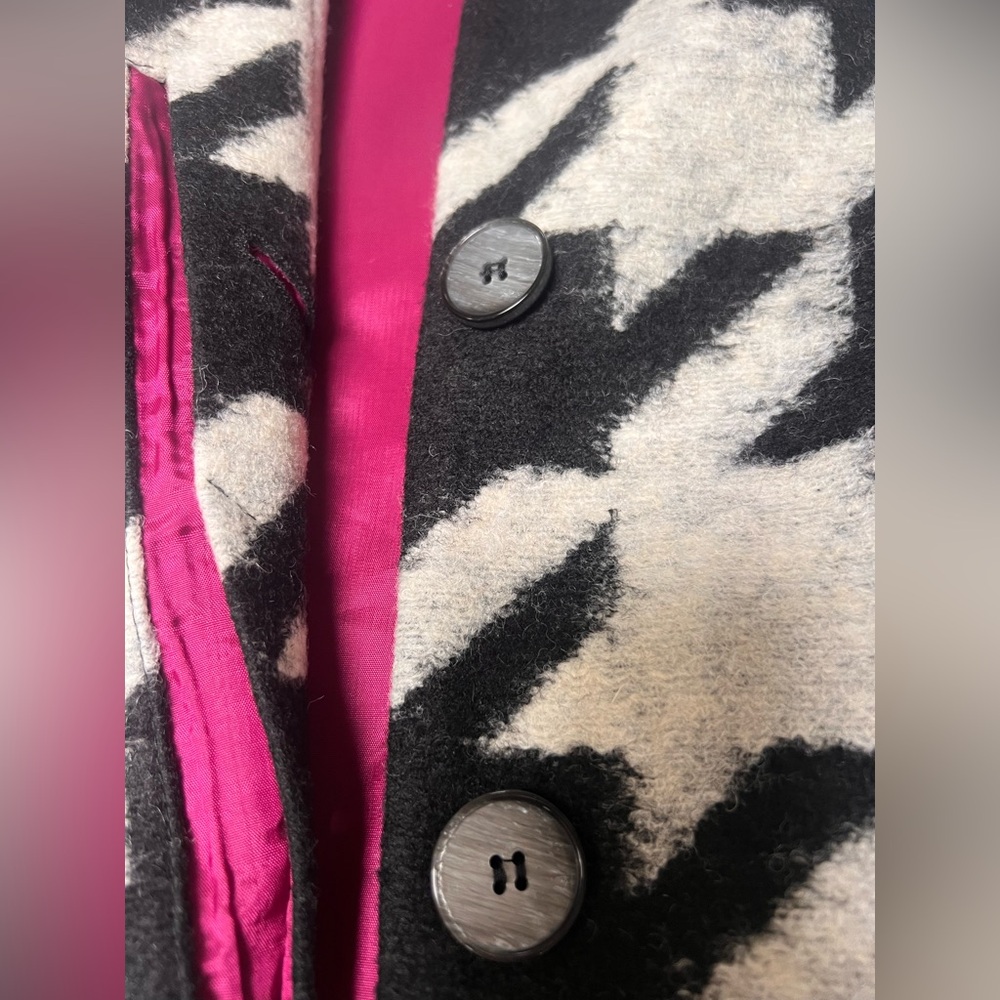 Robell Black and White Houndstooth Coat - Picture 7 of 10